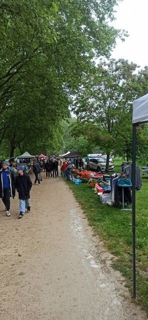 vide grenier 4 mai 2025 (3).jpg